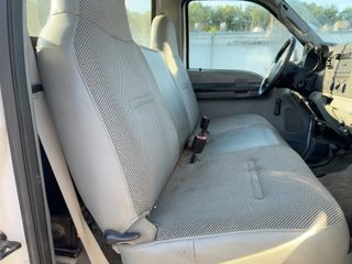 2005 Ford F-350 - Interior Rear Seat Image